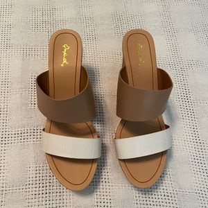 Boutique Wedge sandal - brand new!
